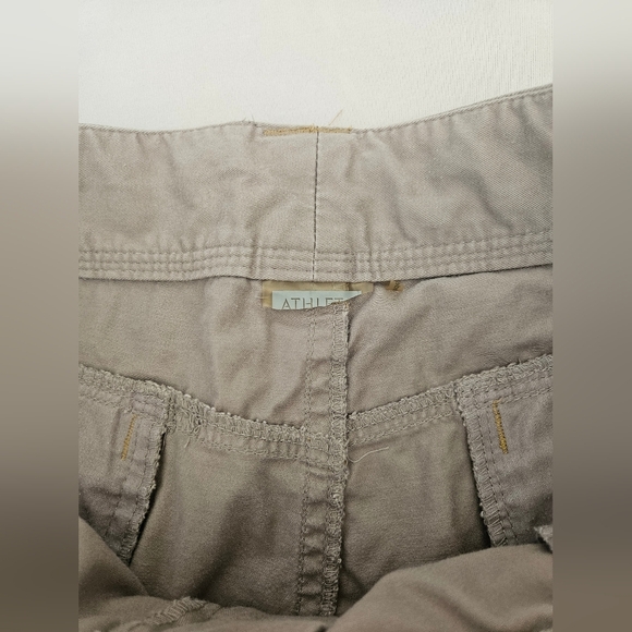 Athleta- Cargo Shorts Women's 30 Khaki - Picture 8 of 8